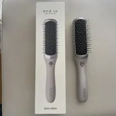 and us RESET BRUSH ヘアブラシ 本体のサムネイル