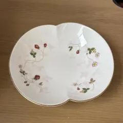 美品】WEDGWOOD WILD STRAWBERRY BLOOM 皿 - メルカリ