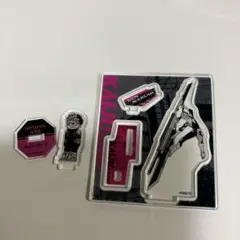 怪獣8号 鳴海弦 ロフト　アクリルスタンド、 アクリルフィギュアコレクション