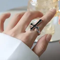 ブラック シルバー クロス 十字架 パンク リング レディース ＃C690-1