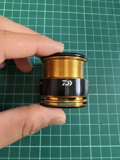 スピニングリール 軽量 金属製スプール 13コンプレックスF6 2500S