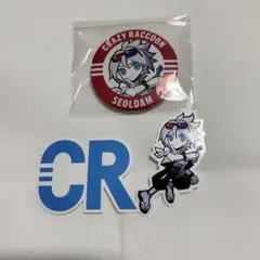 CRAZY RACCOON CRストア ステッカー付き缶バッジ Meiy - メルカリ