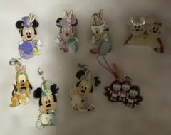 東京ディズニー ランド　イースター チャーム ピンバッジ　限定　ゲーム景品のサムネイル
