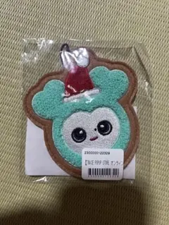 TWICE オンラインくじ クリスマス オーナメント 2点セット - メルカリ