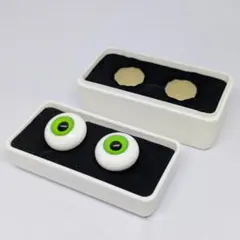 Item thumbnail for item 584a1fb4-88f9-4a00-8e5c-26f80dbd6cd3