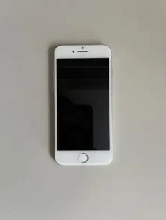 Apple iPhone 7 シルバー 本体 32GB 充電ケーブル付き