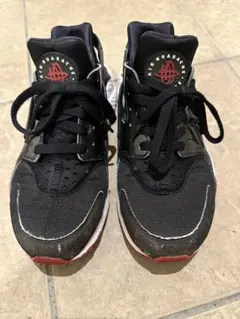 NIKE エアハラチ　ブラック/レッド