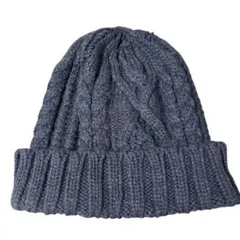 レディース　ニット帽子　ネイビー　ケーブル編み