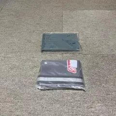 InRed2025年12月号Coleman × HELLO KITTY