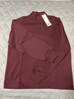 UNIQLO Uリブタートルネック M Wine
