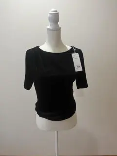 ベロア　カットトップス　　未使用品 AZUL by moussyのサムネイル