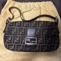 希少 Fendi FFロゴ　マンマバケット