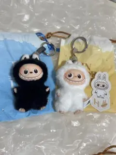 【2点】ラブブpin for love RとHセット