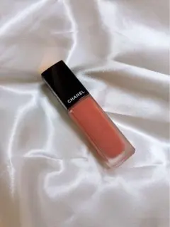 CHANEL ルージュアリュールリクィッドヴェルヴェット　204