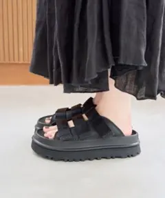 GoldenGlow Slide ugg アグ　24㎝のサムネイル