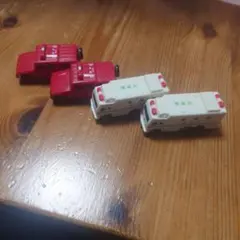 消防車と救急車のミニカーセット
