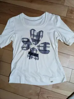 TO BE CHIC フラワープリント半袖Tシャツ Ⅲホワイト