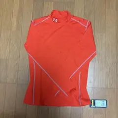Under Armour オレンジ ハイネック アンダーシャツ