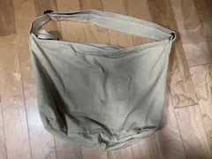 meltum メッセンジャーバッグ ベージュ バッグ カバン