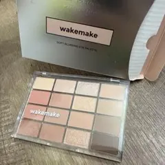 WAKEMAKE ソフトブラーリングアイパレット03のサムネイル