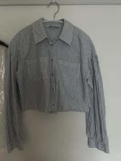 ストライプ クロップド長袖シャツ
