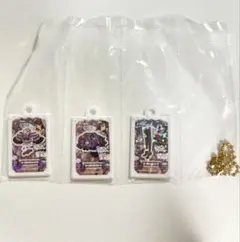 アイカツ　紫吹蘭　ローズボンボンコーデ　キーホルダー　ガチャ