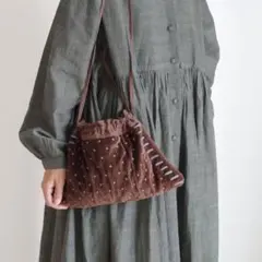 新品Khadi and Co PETAL Velvet Shoulder Bag