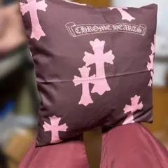 新品未使用 CHROME HEARTS クロス柄クッションカバー