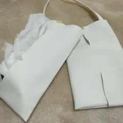 Item thumbnail for item 46ee4cdb-0800-426f-83e4-36c85e6c94e9