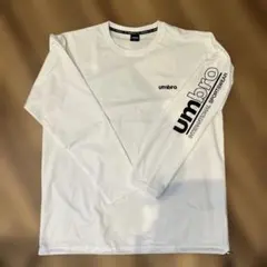 【新品　未使用】umbro 吸水速乾　長袖カットソー ドローコード付のサムネイル