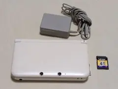 ニンテンドー3DSLL アダプター、タッチペン無。SDカード、マリオカート7付
