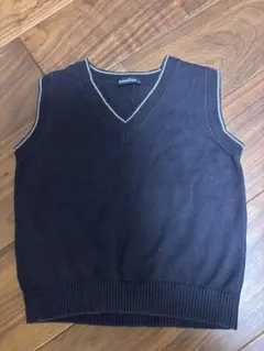 familiar 黒 Vネック ニットセーター110センチ