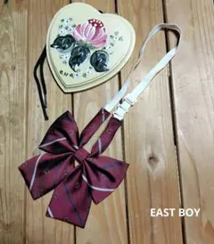 EASTBOY リボン エンブレム柄 ボルドー