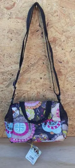 Item thumbnail for item 95370425-6ff5-4ac3-8a1f-20a05385bc2f