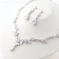 STELLA BRIDAL ネックレスとイヤリングセット