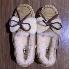 UGG DAKOTA DOUBLE BOW 23cm