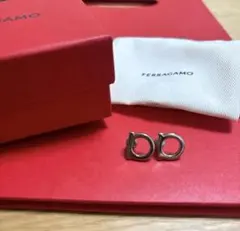 FERRAGAMO ※早い者勝ち