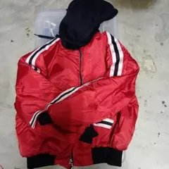 レッド フード付き ナイロンジャケット