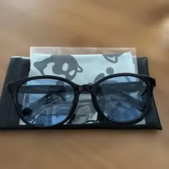 目黒蓮モデルブラックフレーム ブルーレンズ サングラス