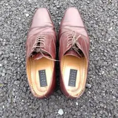バーニーズニューヨークの ブラウン ドレスシューズ