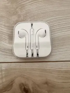 Apple EarPods ホワイト ケース付き 新品未使用