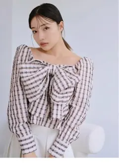 Snider リボンデザインシアーブラウス