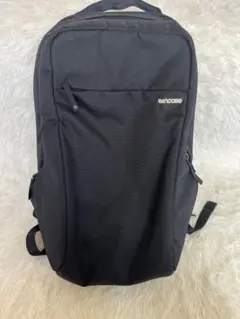 Incase リュック ブラック バックパック PC収納 大容量 通勤 通学のサムネイル