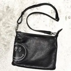 サロンドアルファード ショルダーバッグ スマイル　ポシェット　レザー