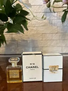 CHANEL  N°19  パルファム14ml