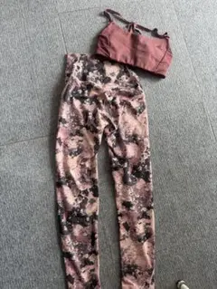 adidas ヨガウェア 上下セット