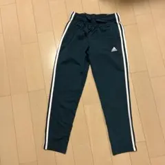 adidas モスグリーン130サイズ ジャージ