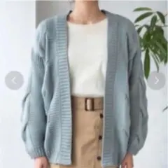 ニットカーディガン