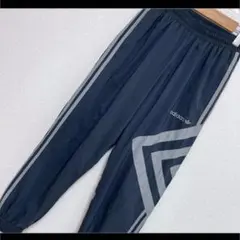 ★美品 adidas ナイロンパンツ ロゴ刺繍 ダークグレー S 良デザイン