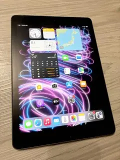 Apple iPad 第6世代 32GB セルラーモデルのサムネイル